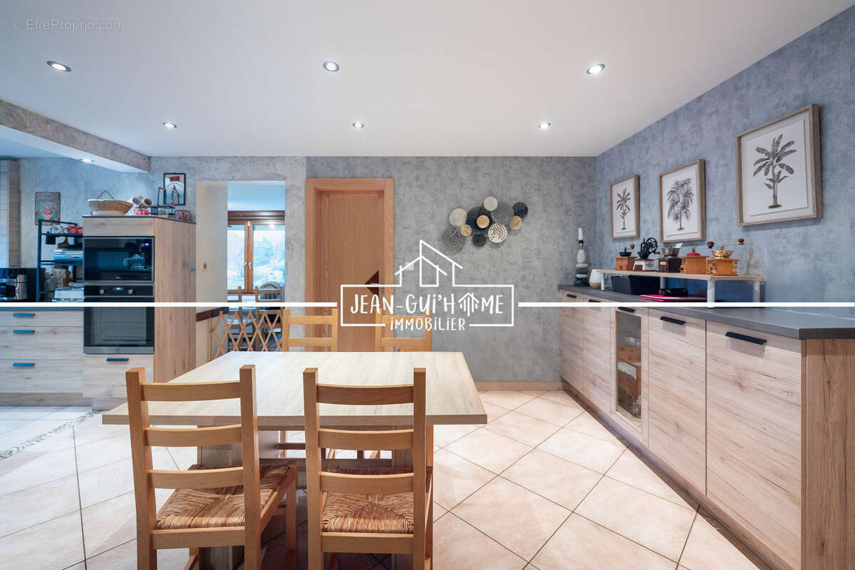 Maison à SAINT-NABORD