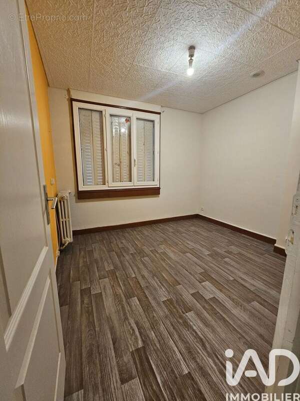 Photo 3 - Maison à MONTREUIL-AUX-LIONS