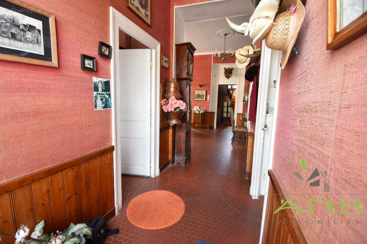 Maison à BUSSIERE-BADIL