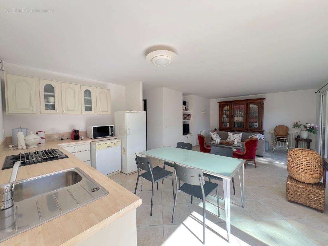Maison à LA CADIERE-D'AZUR