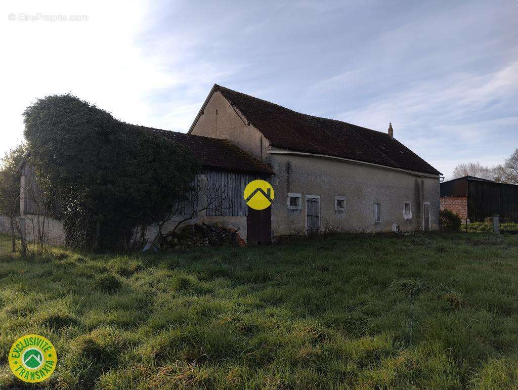 Maison à VALIGNY