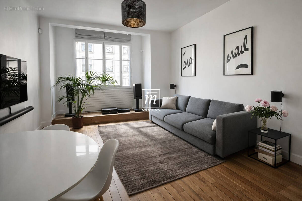 Appartement à PARIS-17E