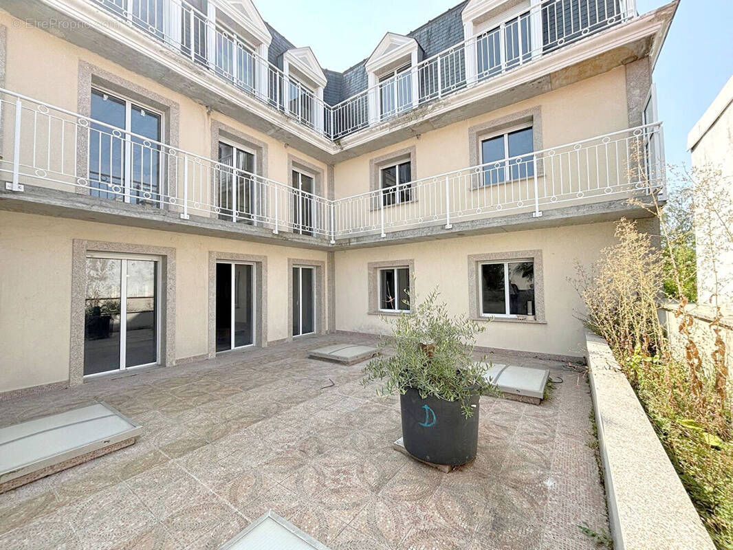 Appartement à DEUIL-LA-BARRE