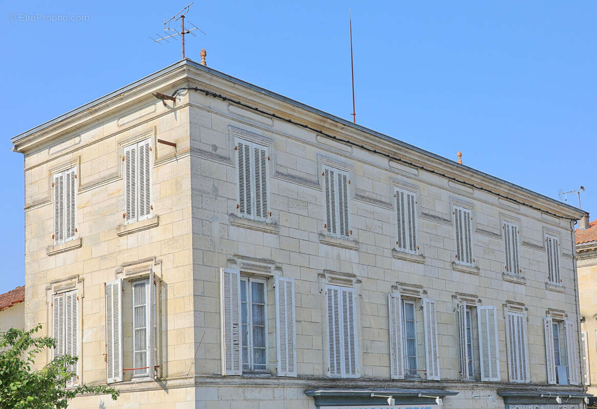 Appartement à MIRAMBEAU