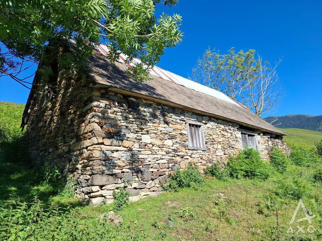 Maison à SAINT-PASTOUS