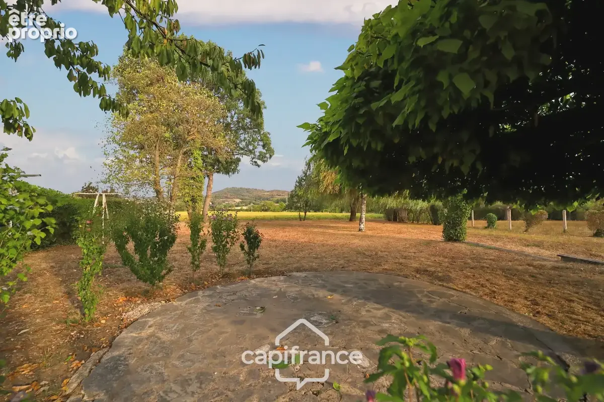 Maison de 190m² avec 2 logements indépendants - 4 chambres - terrain 1 220m² - vue Revermont - photo 2
