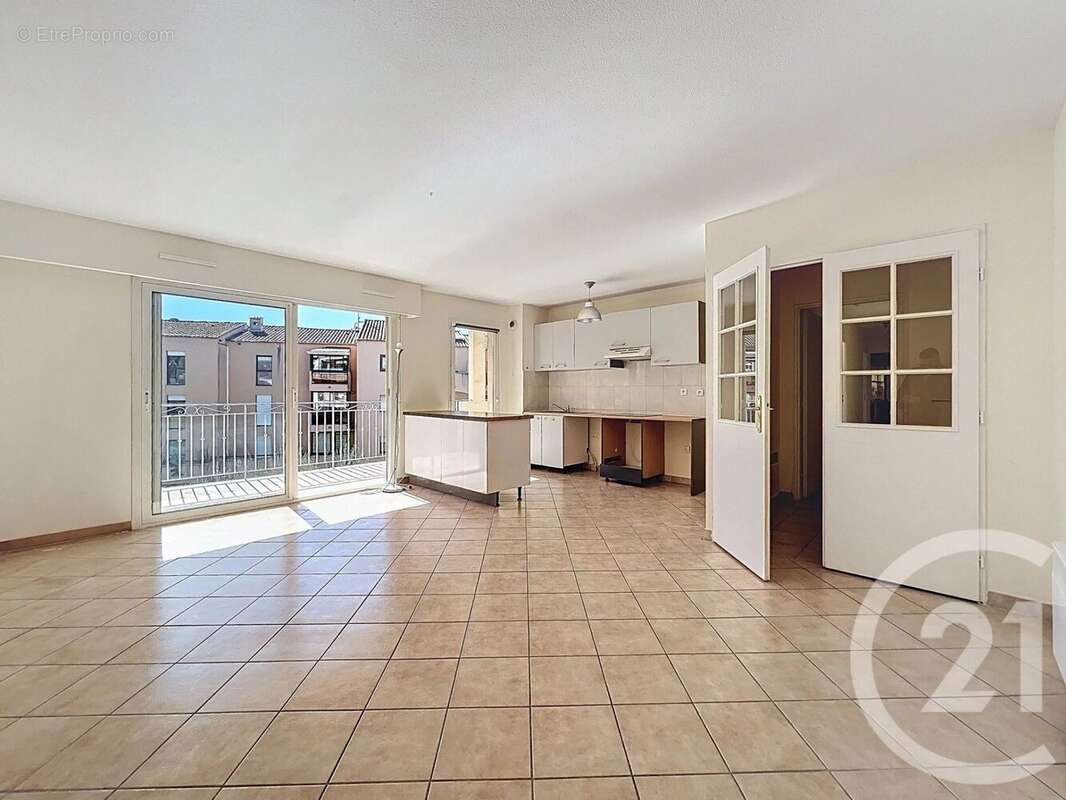 Appartement à MOUGINS