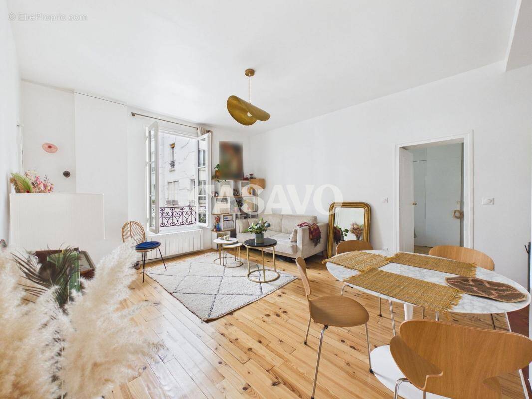 Appartement à PARIS-10E