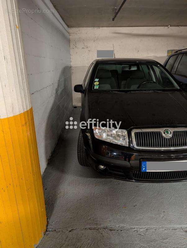 Parking à PARIS-14E