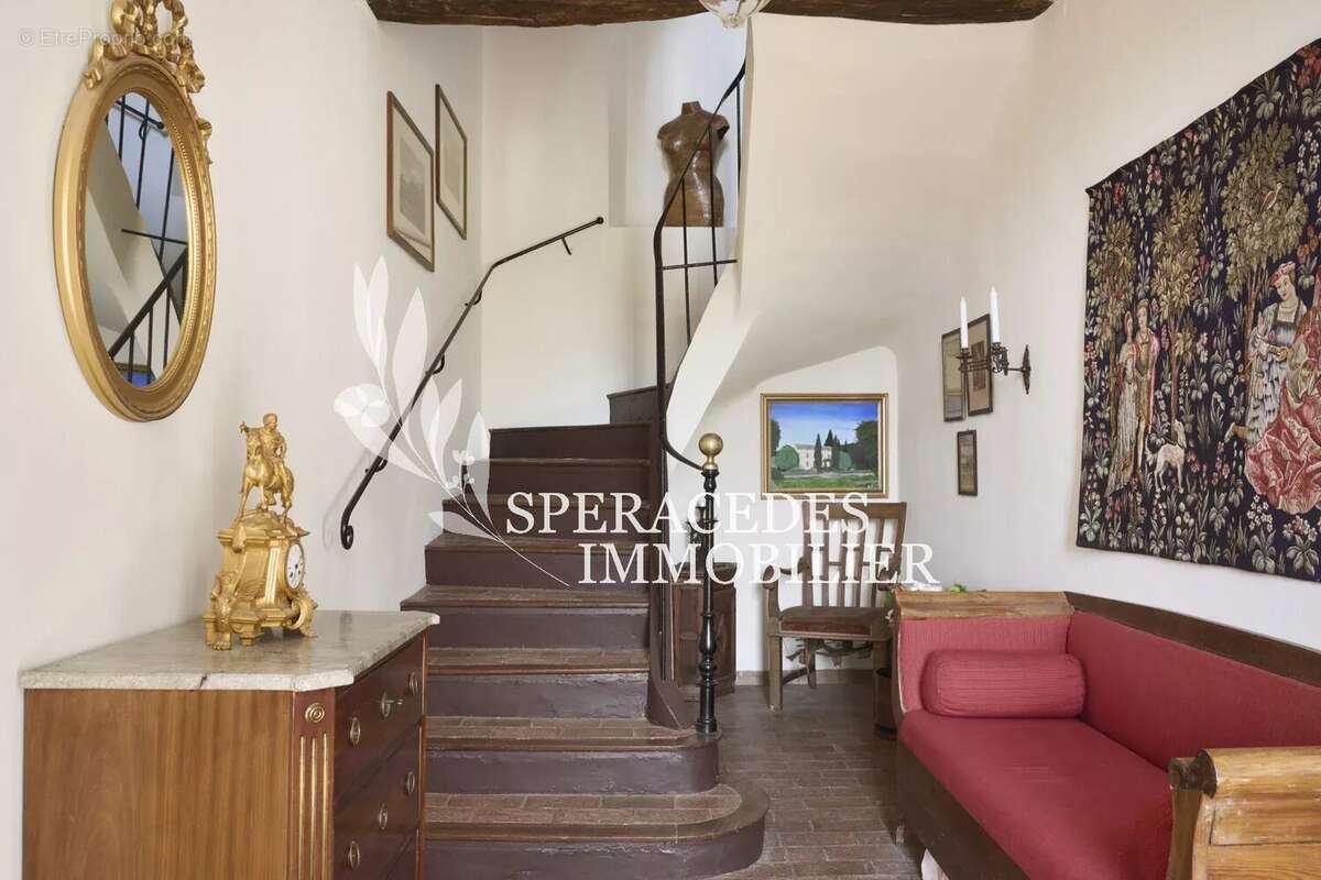 Maison à PEYMEINADE