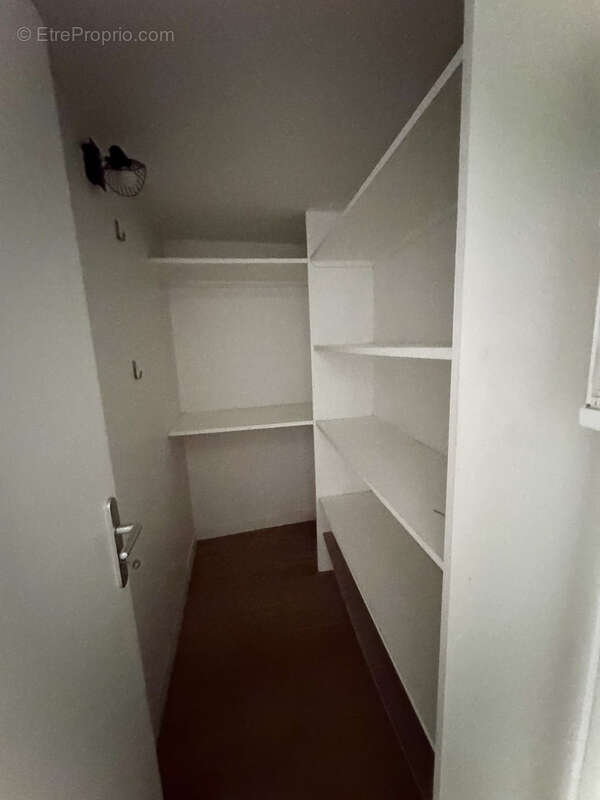 Appartement à PARIS-3E