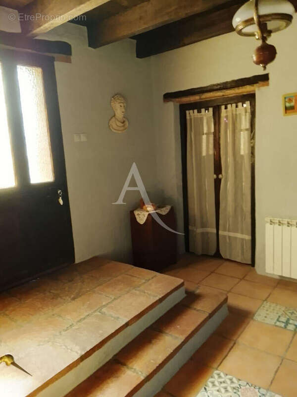 Maison à SAINT-URCISSE