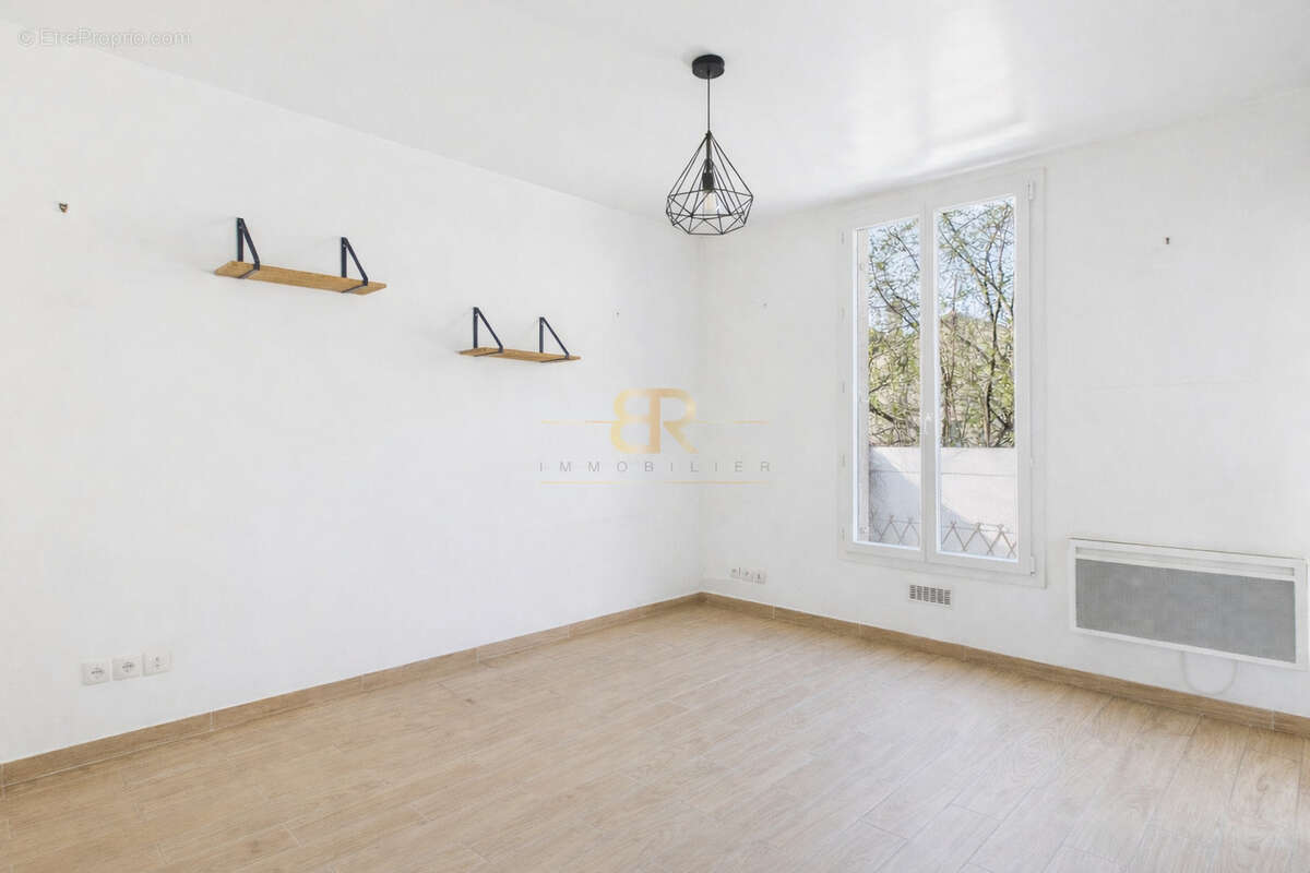 Appartement à COLOMBES