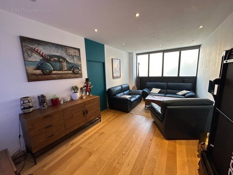 Maison à BRISON-SAINT-INNOCENT