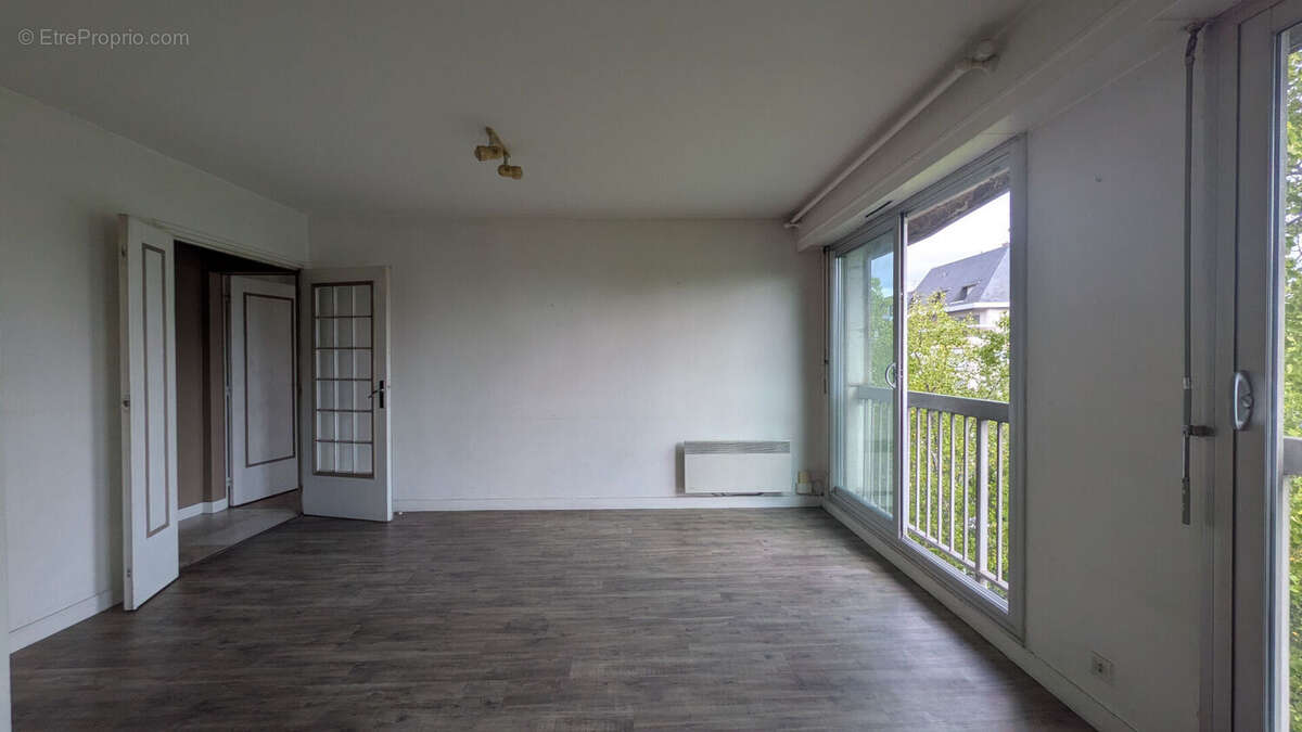 Nantes Guist'hau, Appartement avec VUE T2 de 50 m² DPE en D, cave et parking. - photo 12