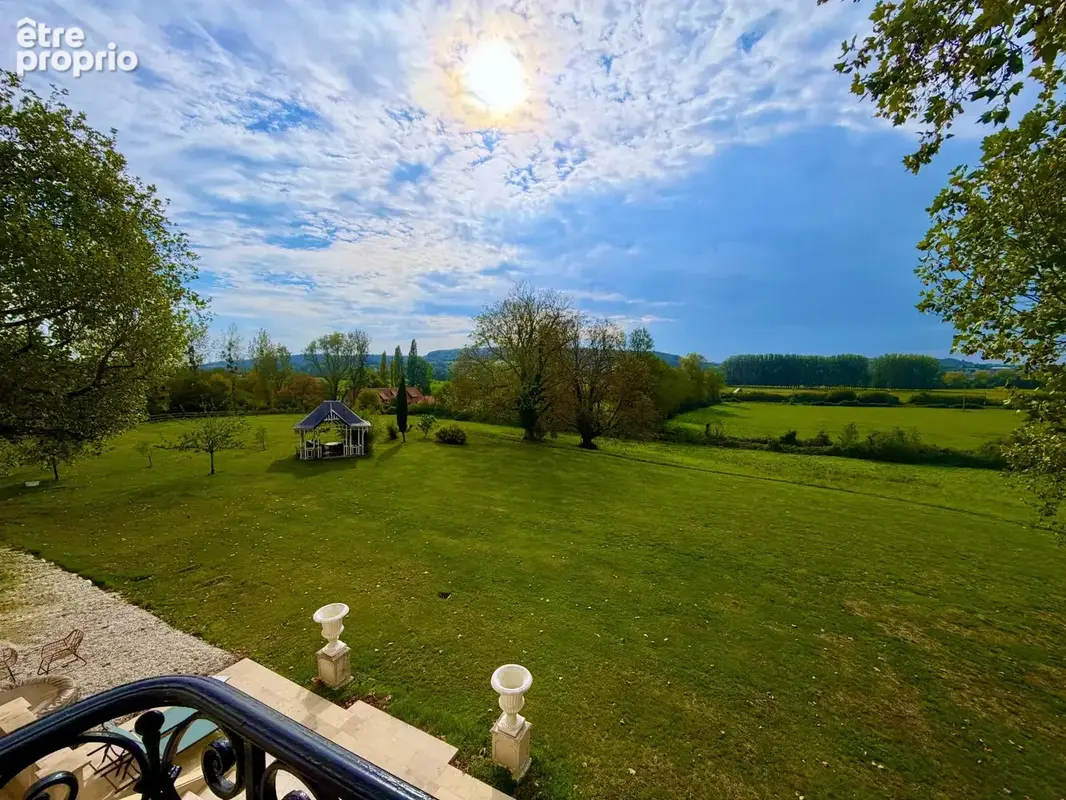 Château équestre de 560 m² sur 7,8 ha près de Deauville - photo 12