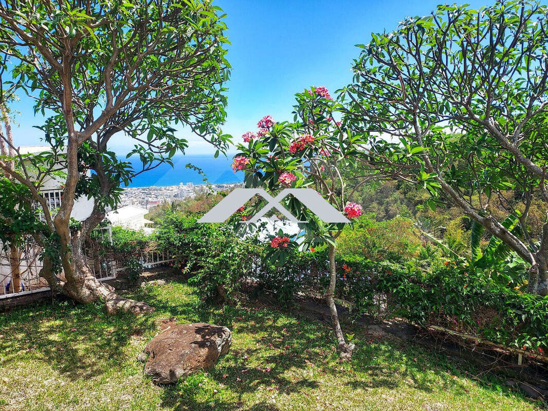 Maison à SAINT-DENIS