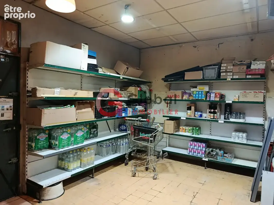 Opportunité rare : Commerce clé en main 167 m2 à Alès - Stock et matériel inclus - photo 11