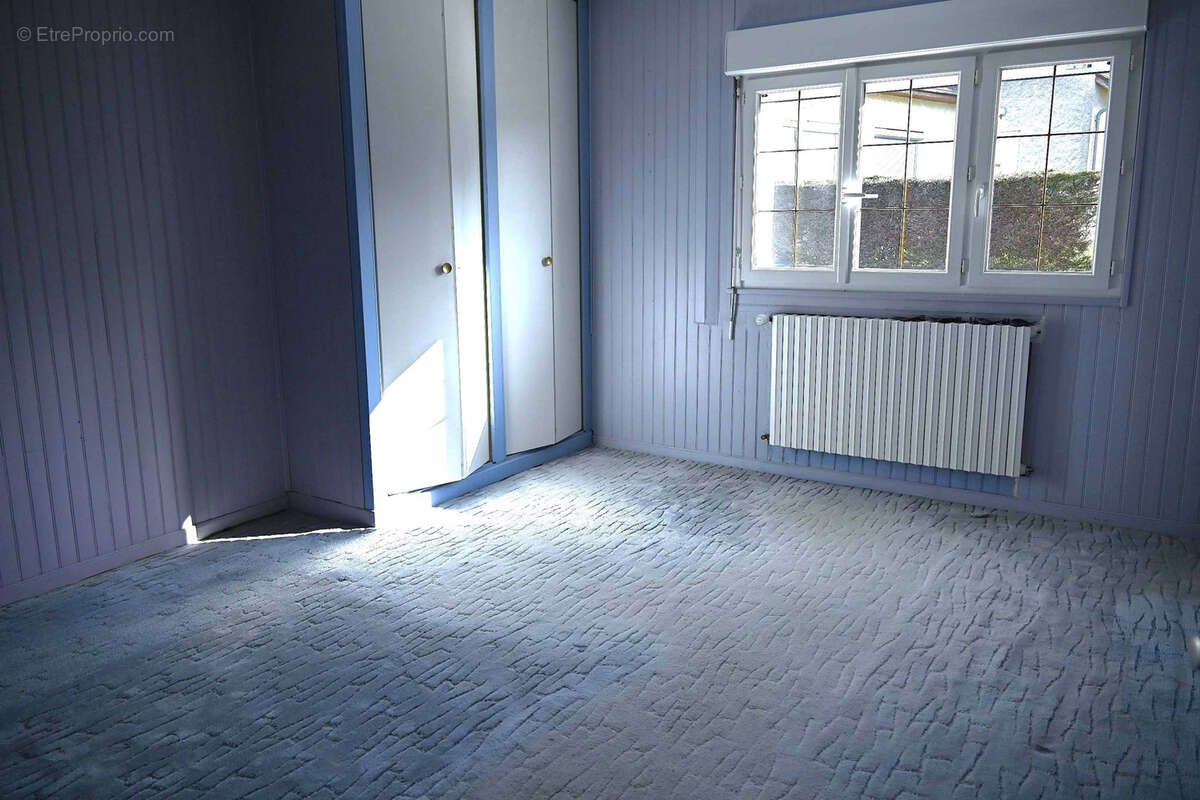 Maison à CURDIN
