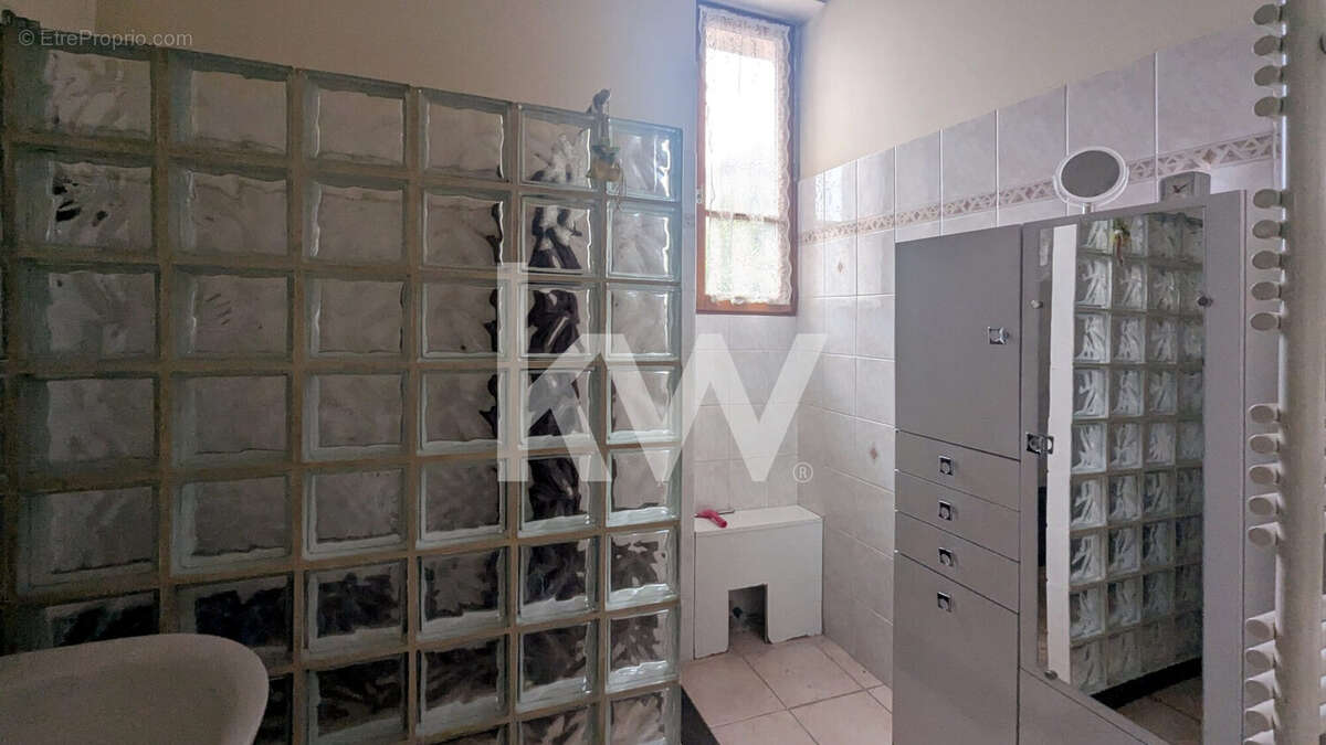 Maison 210 m² à Montmorency  - photo 9