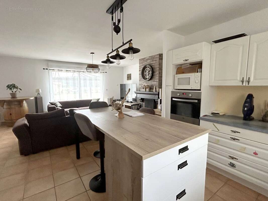 Maison à MARIGNY-BRIZAY