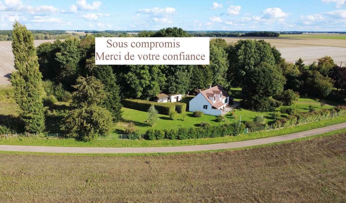 Maison à FONTAINEBLEAU