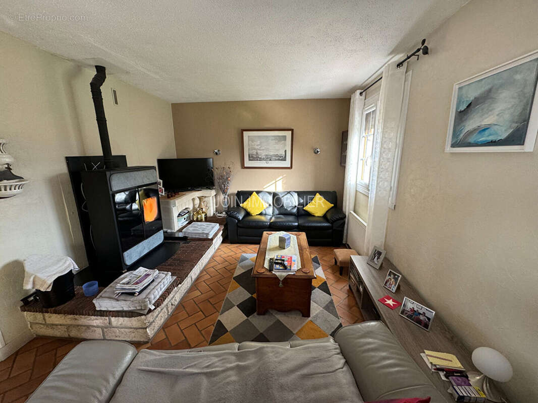 Maison à SAINT-MARTIN-EN-CAMPAGNE