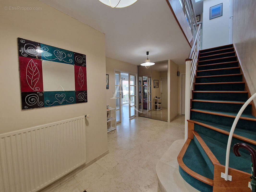 Maison à SAINT-SEBASTIEN-SUR-LOIRE