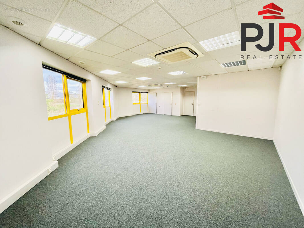 Commerce à MAXEVILLE