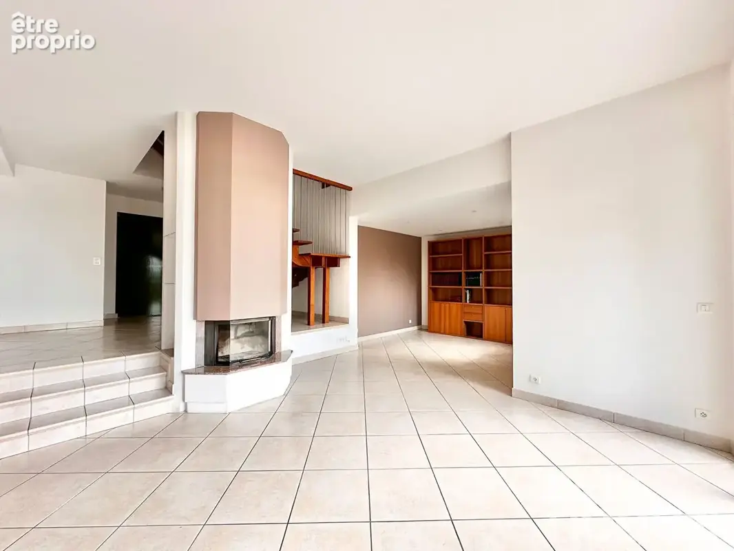 Maison d'architecte avec vue Pyrénées à proximité immédiate du centre ville d'Orthez - photo 8