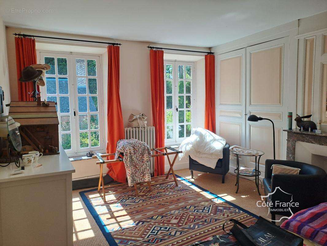 AISNE - LA NEUVILLE-HOUSSET Superbe maison de campagne avec - photo 13