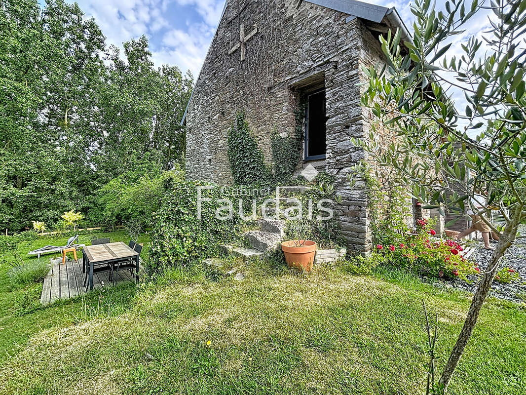 Maison à SALLEN