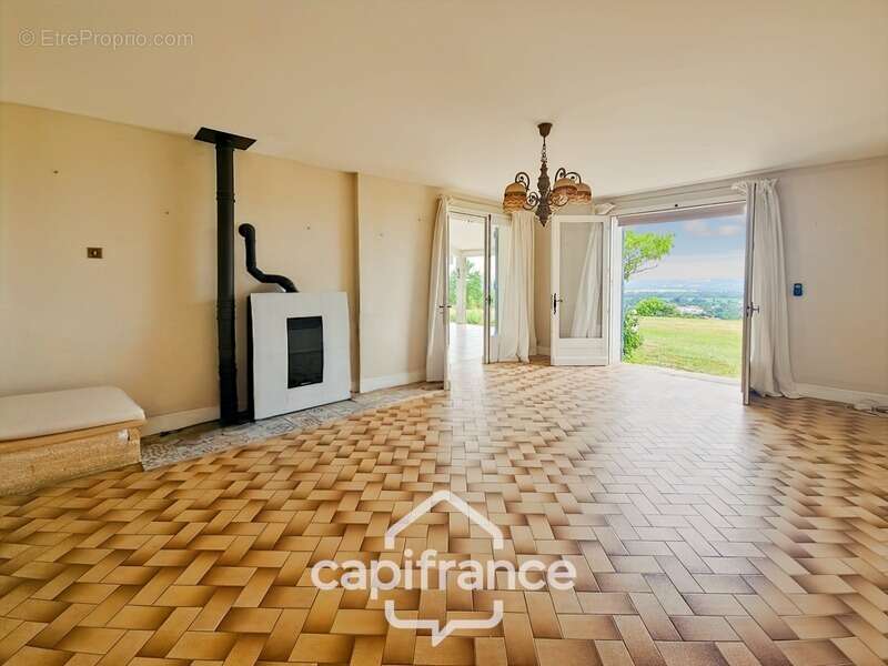 Maison à CASTELCULIER