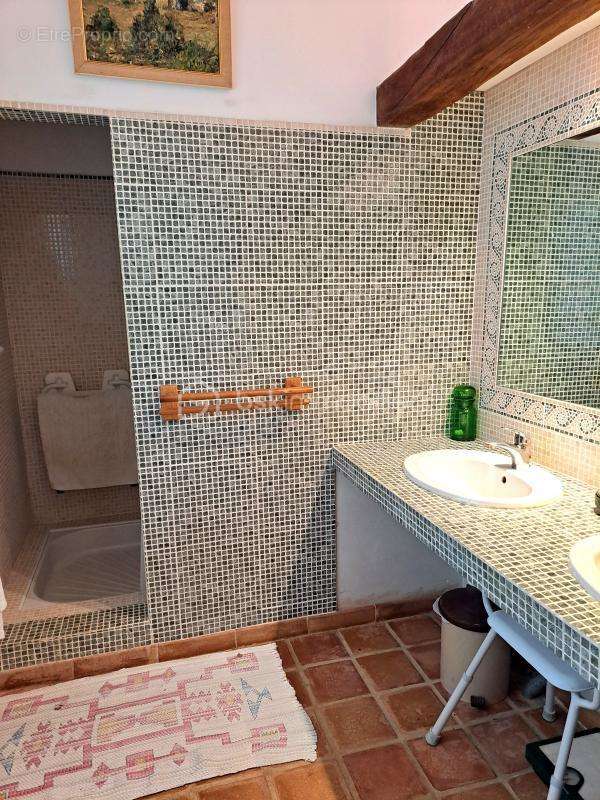 Maison à SAINT-BAUZILLE-DE-MONTMEL