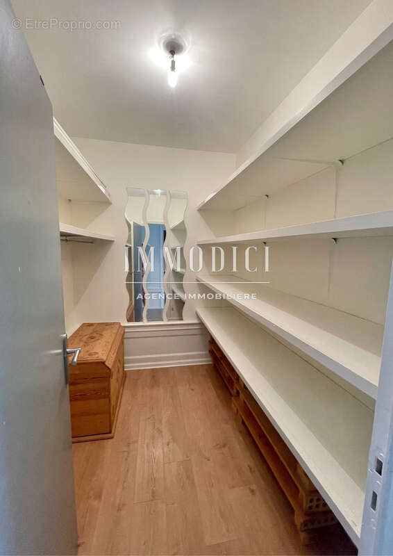Appartement à THOISSEY