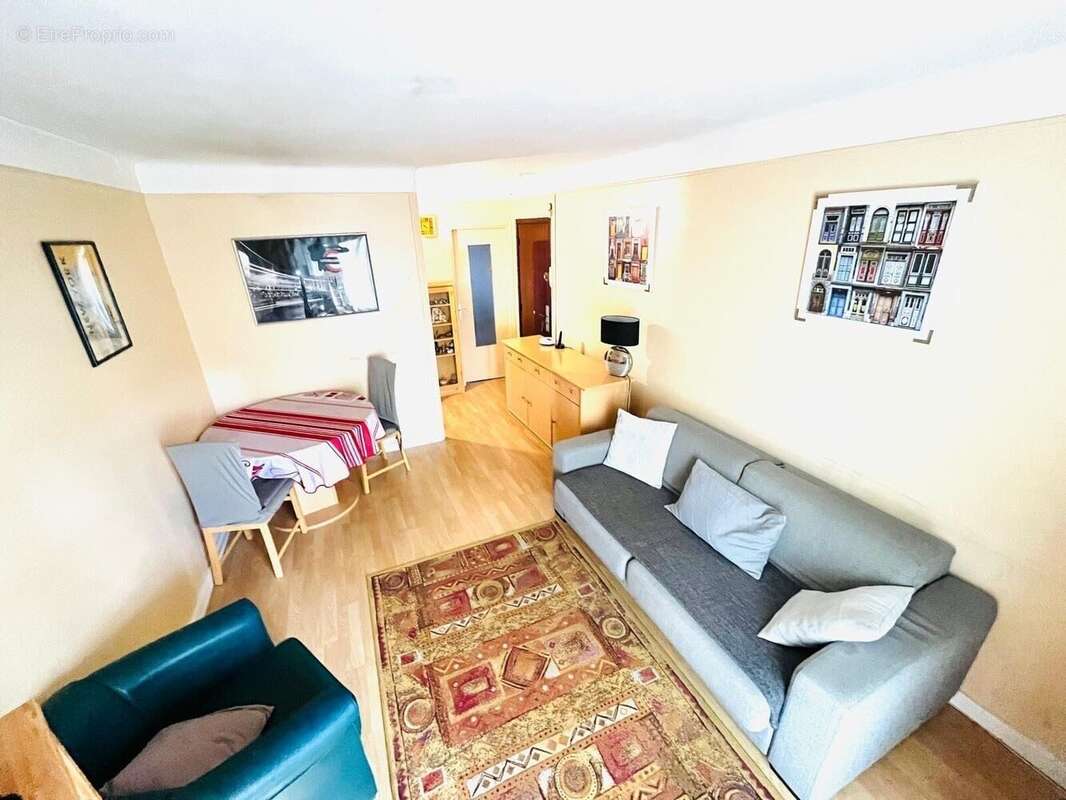 Photo 2 - Appartement à RUEIL-MALMAISON