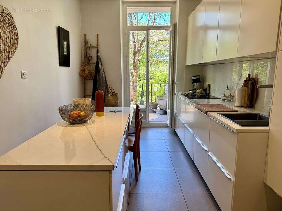 Appartement à MARSEILLE-8E