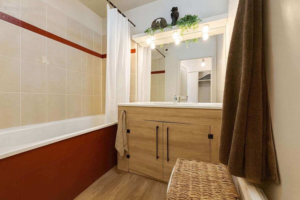 Appartement à SAINT-FONS