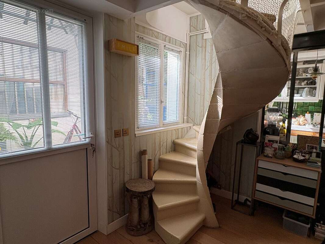 Appartement à PARIS-11E