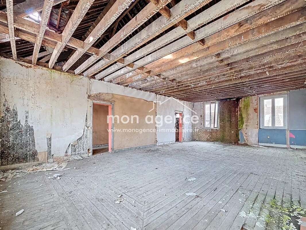 Appartement à SERQUEUX