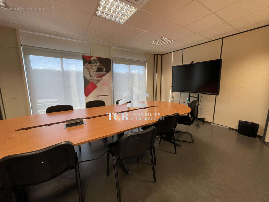 Commerce à LES SORINIERES