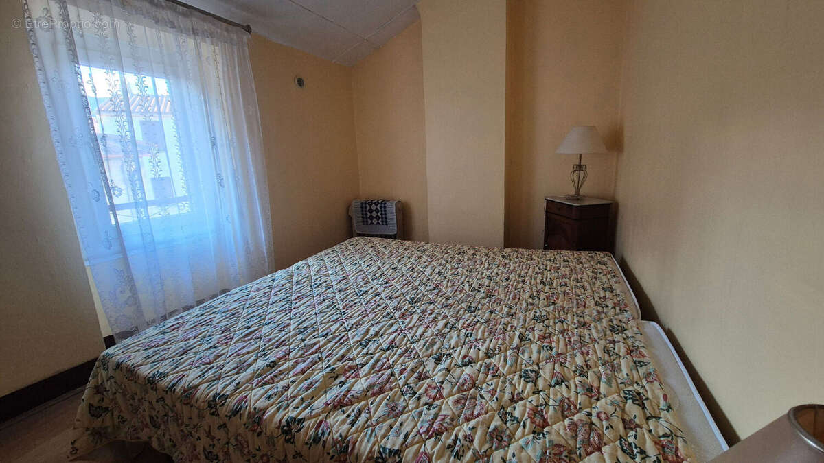 Maison à SAINT-GENIS-DES-FONTAINES