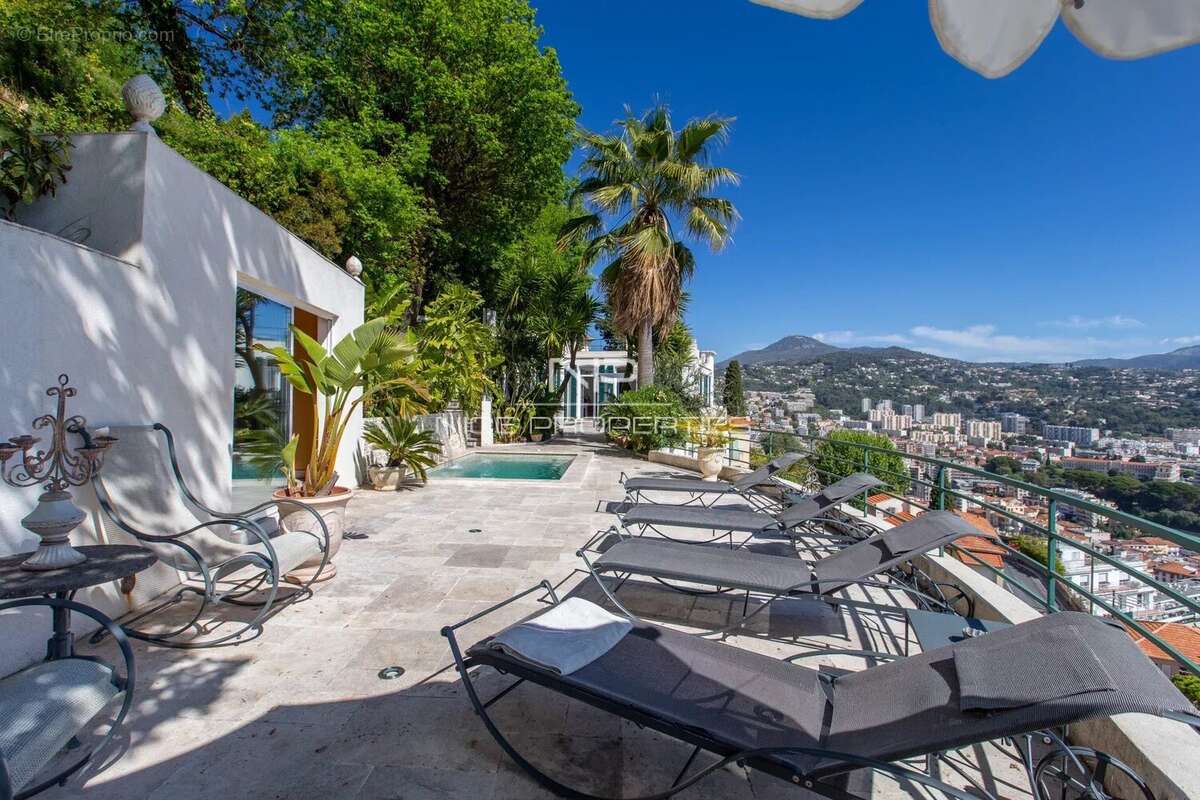 Superbe appartement -Villa style Art Déco,  terrasses, vue panoramique mer et ville - photo 3