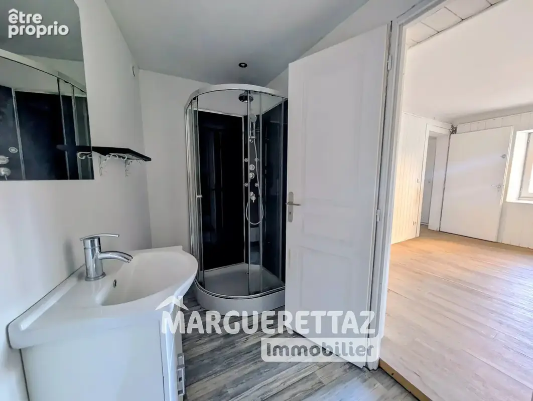 Maison de village mitoyenne - St Jeoire 115m² / garage / pas d'exterieur - photo 3