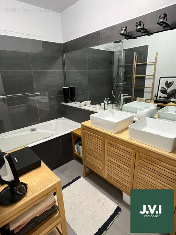 Appartement à ENGHIEN-LES-BAINS