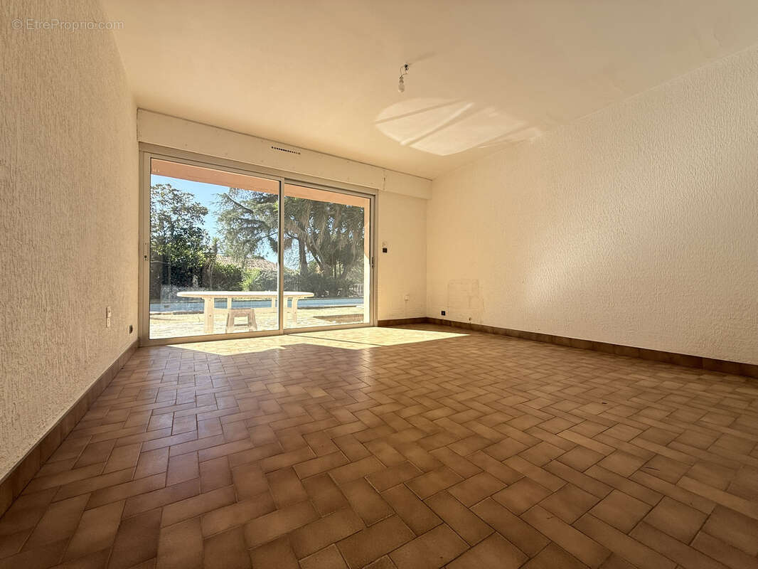 Maison à HYERES