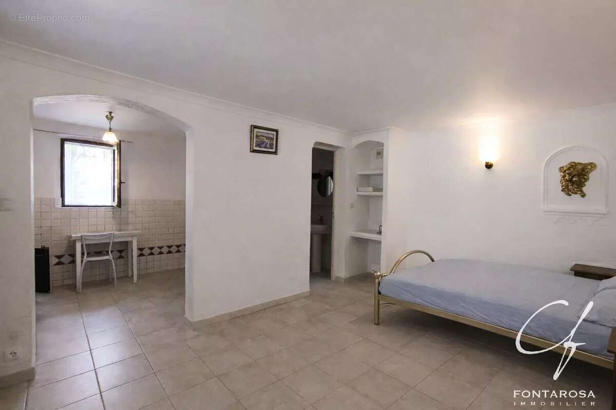 Maison à FREJUS