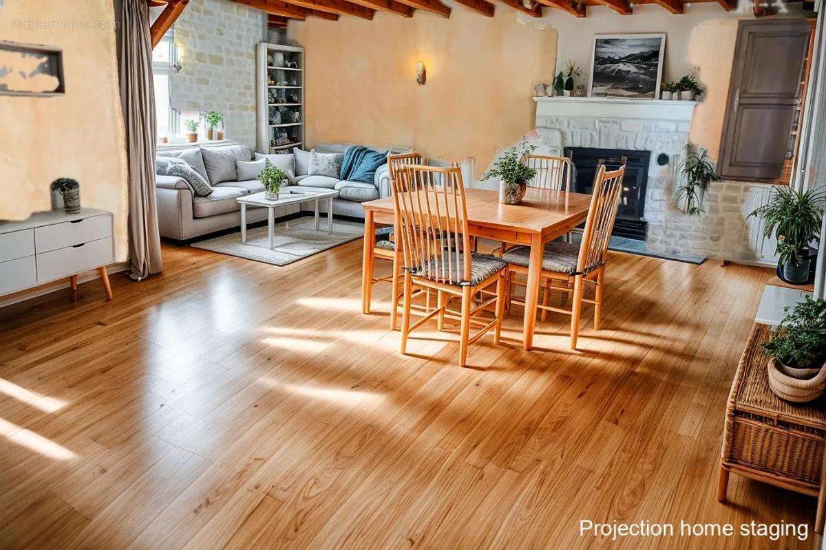 Maison à ROMAZIERES