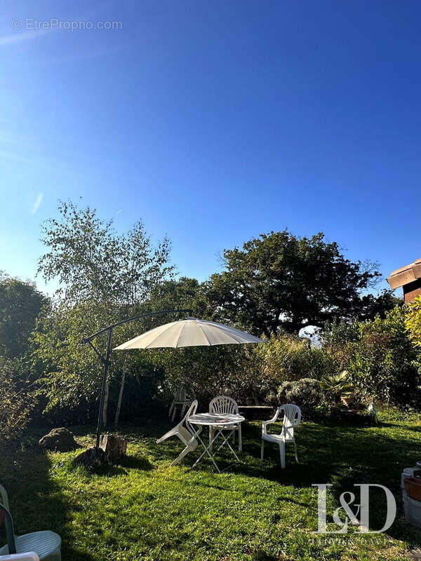 Maison à REVENTIN-VAUGRIS