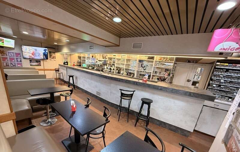 Commerce à DESERTINES